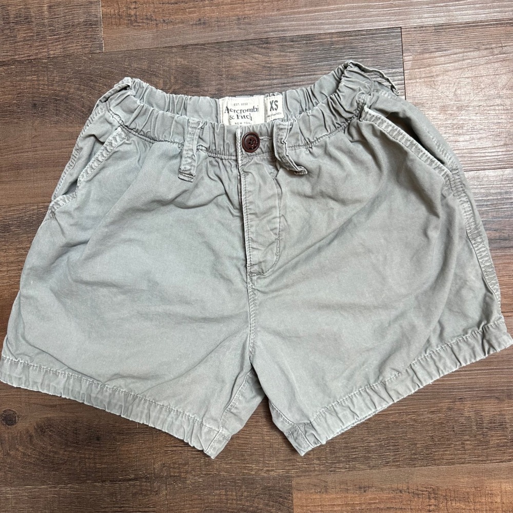 Abercrombie & Fitch Chino Shorts Elastic Waist Sage Green Womens XS Gorpcore